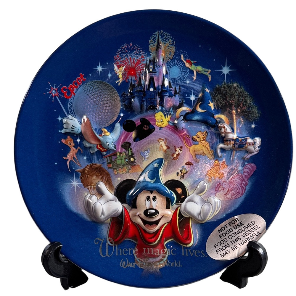 Walt Disney World "Where the Magic Lives" Collectors Plate with Stand in Box